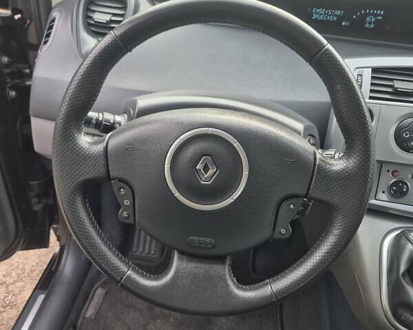 Рено Сценик 2007 в Луцке на Automoto.ua Черный Рено Сценик, объемом двигателя 1.6 л и пробегом 161 тыс. км за 5100 $, фото 16 на Automoto.ua