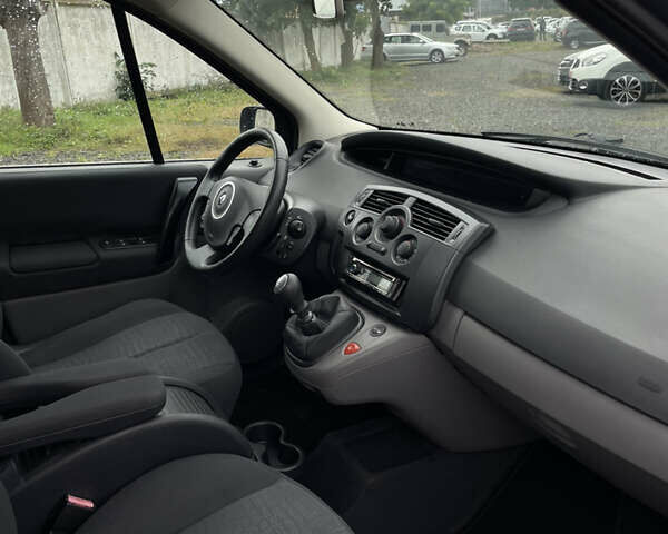 Чорний Рено Сценік, об'ємом двигуна 1.6 л та пробігом 191 тис. км за 5350 $, фото 14 на Automoto.ua