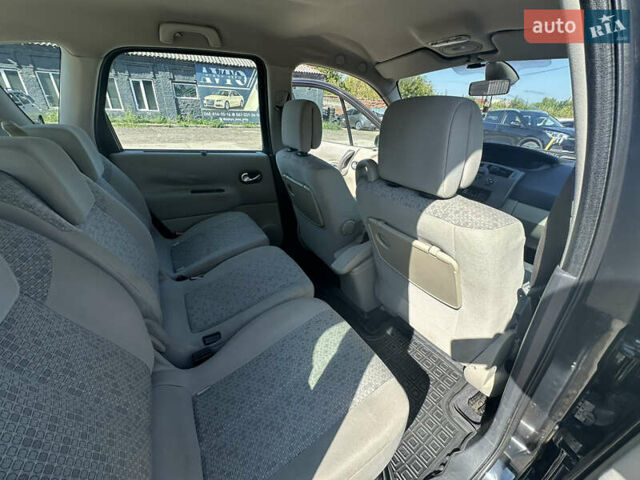 Черный Рено Сценик, объемом двигателя 1.6 л и пробегом 272 тыс. км за 4499 $, фото 20 на Automoto.ua
