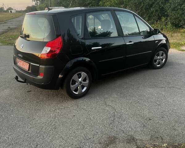 Черный Рено Сценик, объемом двигателя 1.6 л и пробегом 205 тыс. км за 5100 $, фото 2 на Automoto.ua