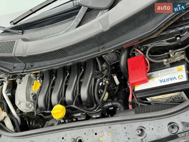 Черный Рено Сценик, объемом двигателя 1.6 л и пробегом 212 тыс. км за 5800 $, фото 37 на Automoto.ua