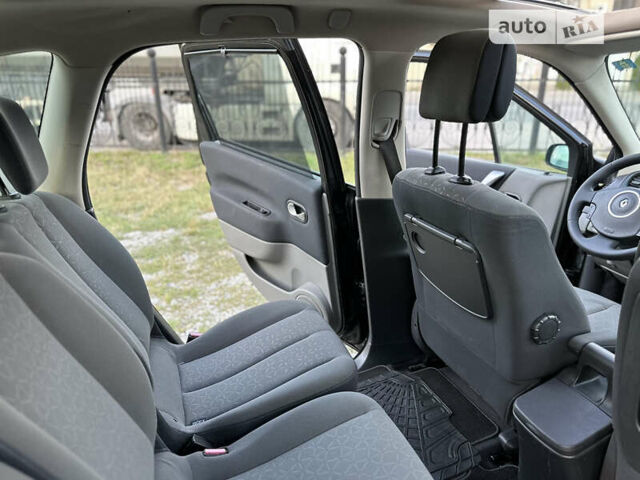 Черный Рено Сценик, объемом двигателя 1.6 л и пробегом 226 тыс. км за 5650 $, фото 50 на Automoto.ua