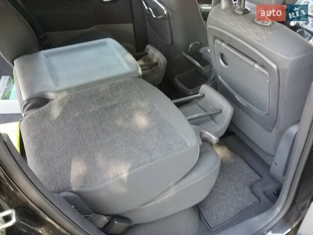 Черный Рено Сценик, объемом двигателя 1.6 л и пробегом 170 тыс. км за 6550 $, фото 36 на Automoto.ua