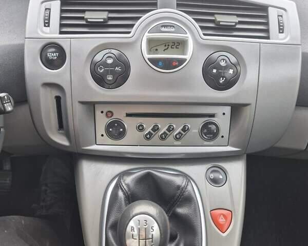 Рено Сценик 2007 в Луцке на Automoto.ua Черный Рено Сценик, объемом двигателя 1.6 л и пробегом 161 тыс. км за 5100 $, фото 25 на Automoto.ua