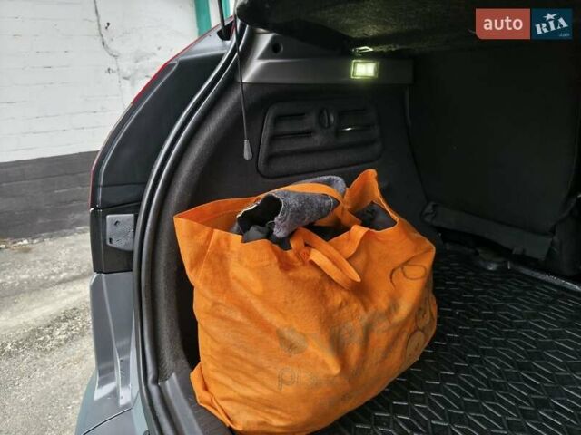 Чорний Рено Сценік, об'ємом двигуна 1.5 л та пробігом 377 тис. км за 5200 $, фото 10 на Automoto.ua