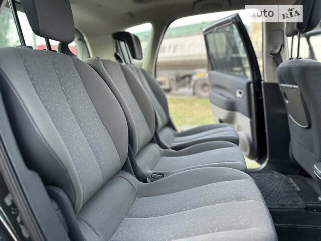 Черный Рено Сценик, объемом двигателя 1.6 л и пробегом 226 тыс. км за 5650 $, фото 48 на Automoto.ua