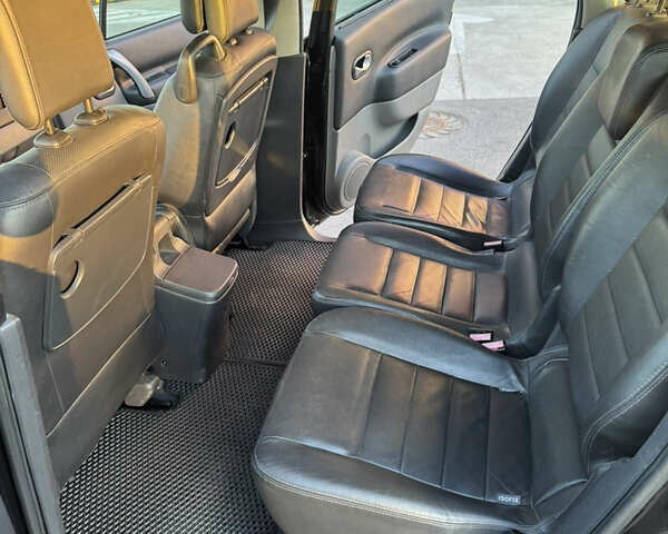 Черный Рено Сценик, объемом двигателя 1.6 л и пробегом 294 тыс. км за 5100 $, фото 8 на Automoto.ua