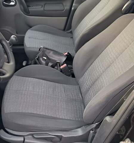 Чорний Рено Сценік, об'ємом двигуна 1.6 л та пробігом 226 тис. км за 4650 $, фото 11 на Automoto.ua