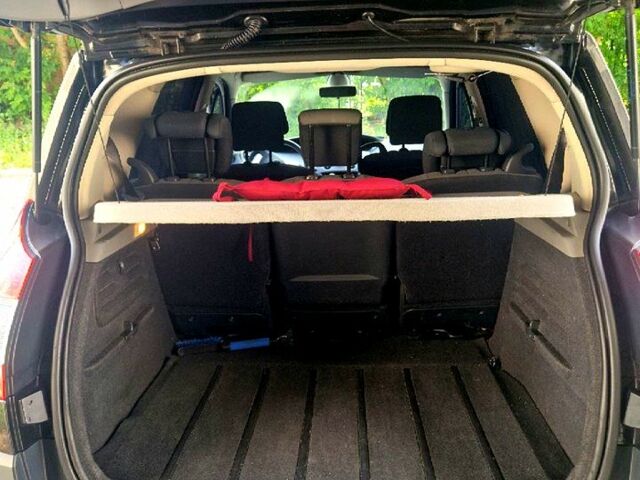 Черный Рено Сценик, объемом двигателя 1.6 л и пробегом 209 тыс. км за 5000 $, фото 9 на Automoto.ua