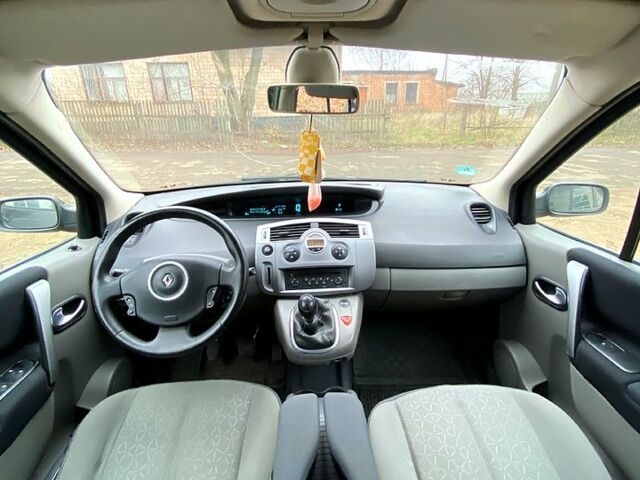 Черный Рено Сценик, объемом двигателя 1.6 л и пробегом 240 тыс. км за 4900 $, фото 9 на Automoto.ua