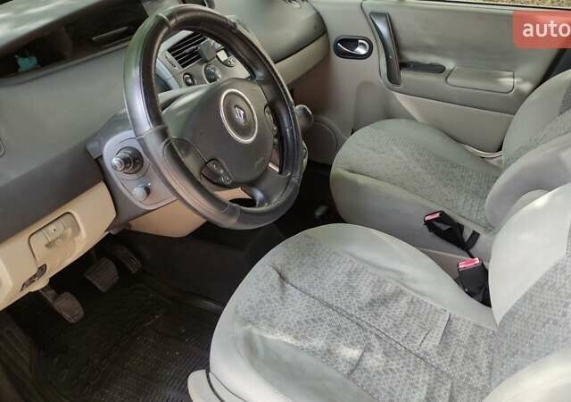 Черный Рено Сценик, объемом двигателя 1.5 л и пробегом 338 тыс. км за 4700 $, фото 11 на Automoto.ua