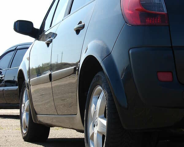 Черный Рено Сценик, объемом двигателя 1.5 л и пробегом 194 тыс. км за 4600 $, фото 4 на Automoto.ua