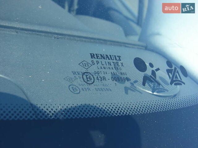 Черный Рено Сценик, объемом двигателя 1.5 л и пробегом 194 тыс. км за 4600 $, фото 10 на Automoto.ua