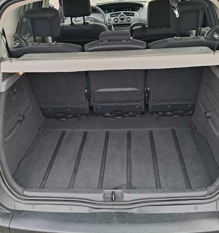 Чорний Рено Сценік, об'ємом двигуна 1.6 л та пробігом 226 тис. км за 4650 $, фото 16 на Automoto.ua