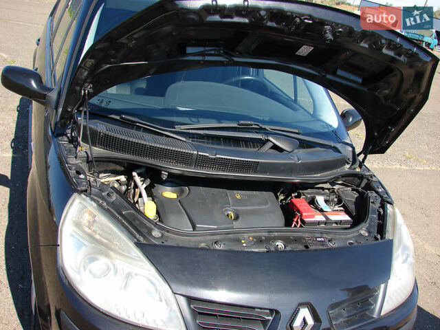 Черный Рено Сценик, объемом двигателя 1.5 л и пробегом 194 тыс. км за 4600 $, фото 9 на Automoto.ua