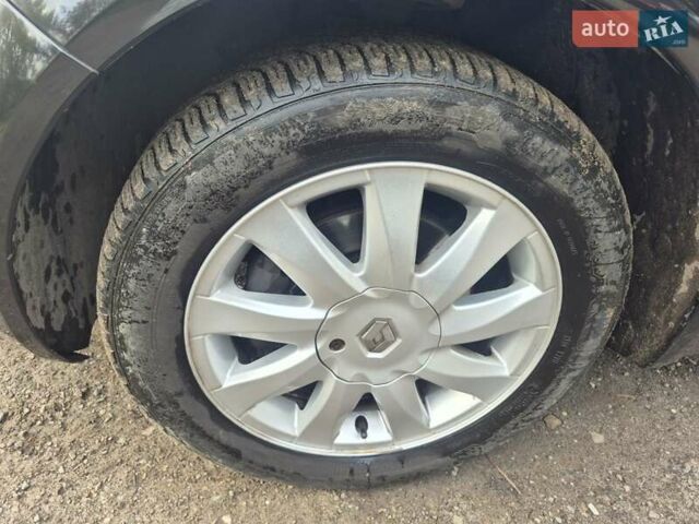 Рено Сценик 2007 в Луцке на Automoto.ua Черный Рено Сценик, объемом двигателя 1.6 л и пробегом 161 тыс. км за 5100 $, фото 2 на Automoto.ua