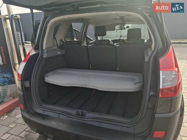Черный Рено Сценик, объемом двигателя 1.6 л и пробегом 225 тыс. км за 5700 $, фото 14 на Automoto.ua