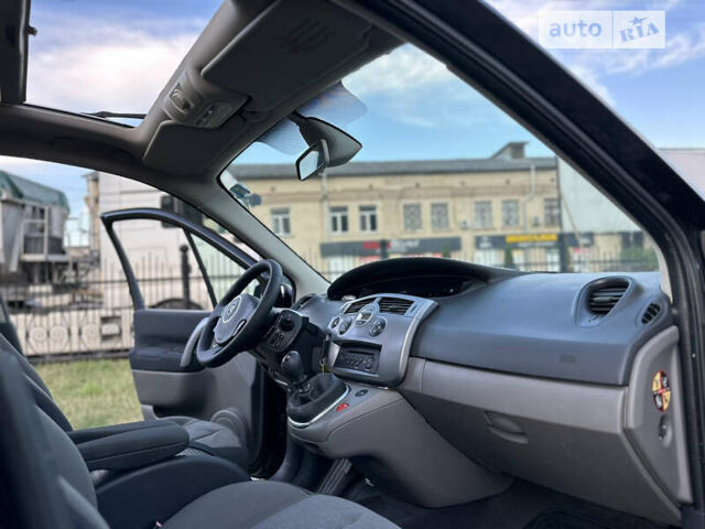 Черный Рено Сценик, объемом двигателя 1.6 л и пробегом 226 тыс. км за 5650 $, фото 42 на Automoto.ua