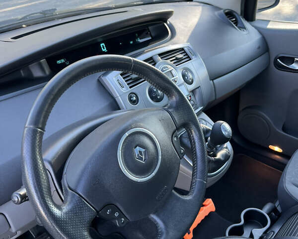 Чорний Рено Сценік, об'ємом двигуна 1.6 л та пробігом 190 тис. км за 5700 $, фото 9 на Automoto.ua