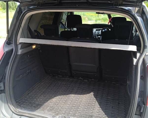 Черный Рено Сценик, объемом двигателя 1.6 л и пробегом 178 тыс. км за 5800 $, фото 3 на Automoto.ua