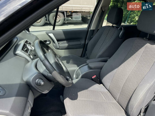 Черный Рено Сценик, объемом двигателя 1.6 л и пробегом 200 тыс. км за 5500 $, фото 15 на Automoto.ua