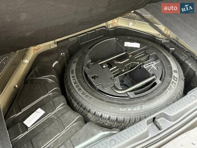 Черный Рено Сценик, объемом двигателя 1.6 л и пробегом 212 тыс. км за 5800 $, фото 29 на Automoto.ua