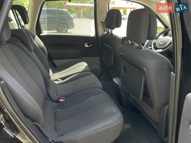 Черный Рено Сценик, объемом двигателя 1.6 л и пробегом 200 тыс. км за 5500 $, фото 21 на Automoto.ua