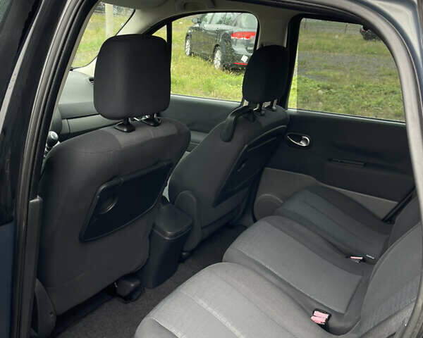 Чорний Рено Сценік, об'ємом двигуна 1.6 л та пробігом 191 тис. км за 5350 $, фото 11 на Automoto.ua