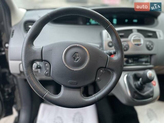 Чорний Рено Сценік, об'ємом двигуна 1.6 л та пробігом 174 тис. км за 6500 $, фото 12 на Automoto.ua