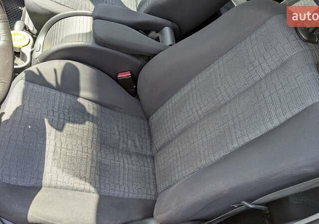 Чорний Рено Сценік, об'ємом двигуна 1.9 л та пробігом 242 тис. км за 6099 $, фото 29 на Automoto.ua