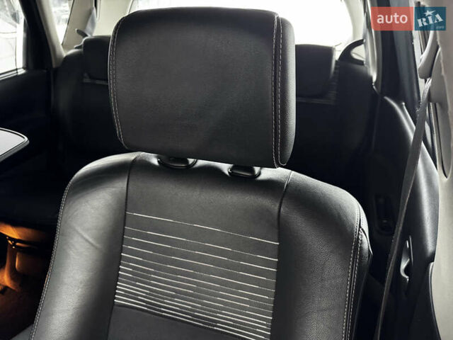 Черный Рено Сценик, объемом двигателя 1.9 л и пробегом 260 тыс. км за 4850 $, фото 50 на Automoto.ua