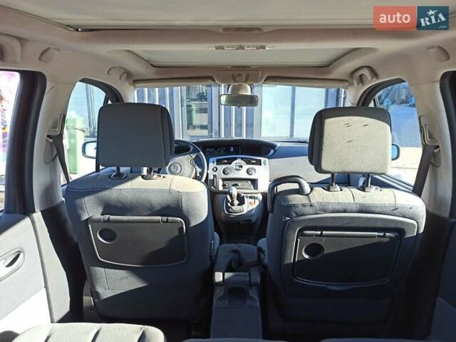 Чорний Рено Сценік, об'ємом двигуна 1.6 л та пробігом 246 тис. км за 4999 $, фото 6 на Automoto.ua