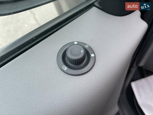 Чорний Рено Сценік, об'ємом двигуна 1.6 л та пробігом 174 тис. км за 6500 $, фото 10 на Automoto.ua