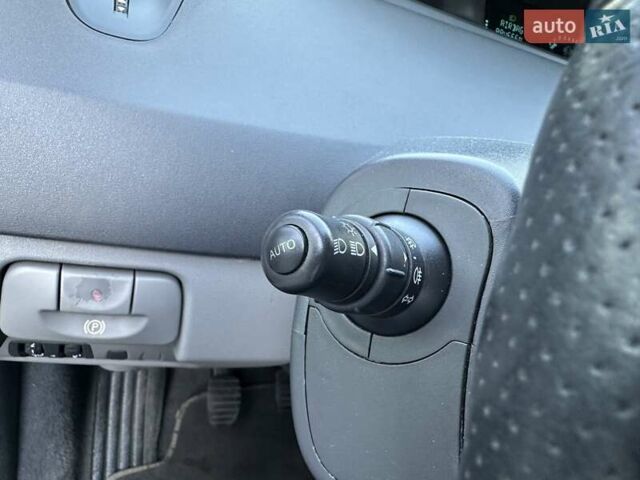 Черный Рено Сценик, объемом двигателя 1.6 л и пробегом 186 тыс. км за 5500 $, фото 18 на Automoto.ua