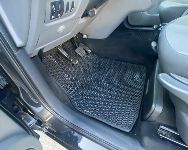 Черный Рено Сценик, объемом двигателя 1.6 л и пробегом 232 тыс. км за 6400 $, фото 31 на Automoto.ua