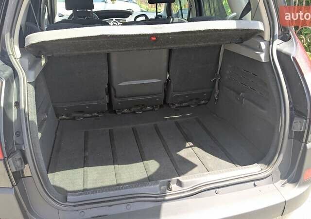 Чорний Рено Сценік, об'ємом двигуна 1.9 л та пробігом 242 тис. км за 6099 $, фото 13 на Automoto.ua