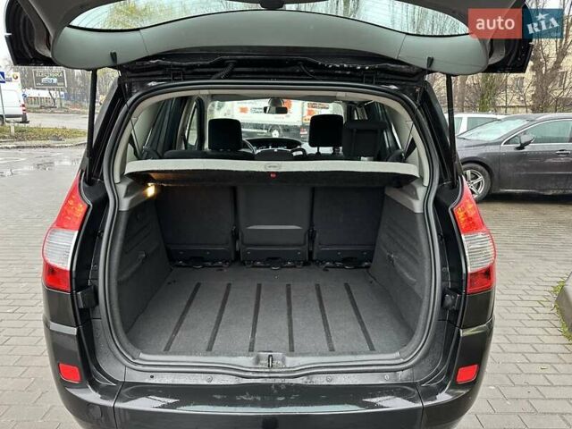 Черный Рено Сценик, объемом двигателя 1.6 л и пробегом 187 тыс. км за 5500 $, фото 8 на Automoto.ua