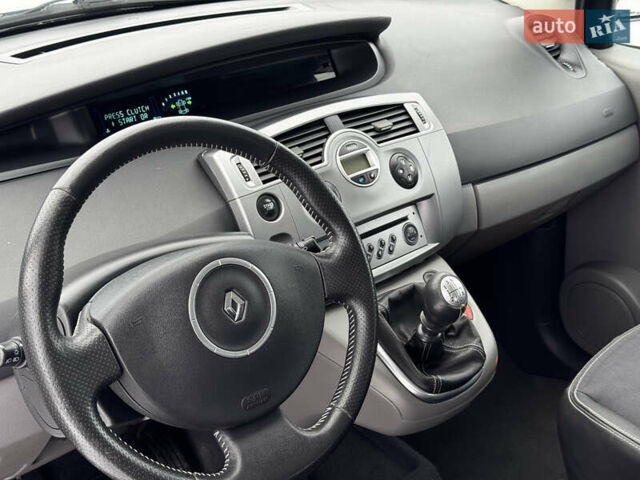 Черный Рено Сценик, объемом двигателя 1.9 л и пробегом 260 тыс. км за 4850 $, фото 30 на Automoto.ua