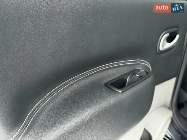 Черный Рено Сценик, объемом двигателя 1.9 л и пробегом 260 тыс. км за 4850 $, фото 39 на Automoto.ua