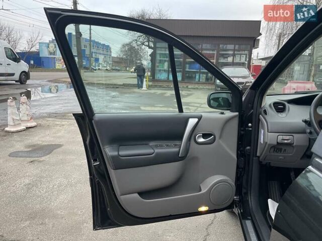 Чорний Рено Сценік, об'ємом двигуна 1.6 л та пробігом 174 тис. км за 6500 $, фото 8 на Automoto.ua