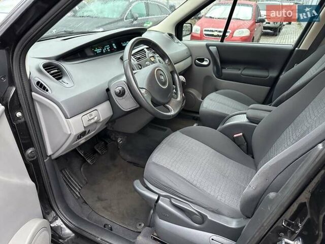 Черный Рено Сценик, объемом двигателя 1.6 л и пробегом 187 тыс. км за 5500 $, фото 17 на Automoto.ua
