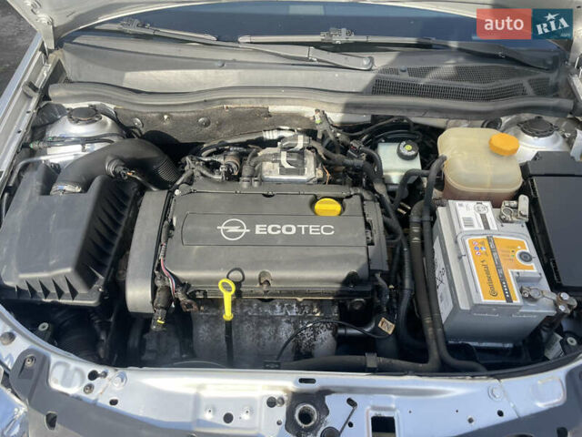 Черный Рено Сценик, объемом двигателя 1.6 л и пробегом 212 тыс. км за 5450 $, фото 7 на Automoto.ua