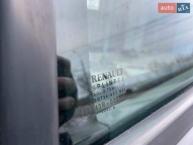 Чорний Рено Сценік, об'ємом двигуна 1.6 л та пробігом 174 тис. км за 6500 $, фото 62 на Automoto.ua