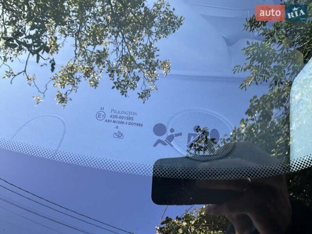 Черный Рено Сценик, объемом двигателя 1.6 л и пробегом 187 тыс. км за 5600 $, фото 4 на Automoto.ua