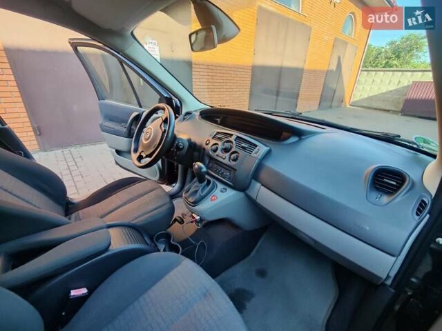 Черный Рено Сценик, объемом двигателя 1.6 л и пробегом 169 тыс. км за 5800 $, фото 7 на Automoto.ua
