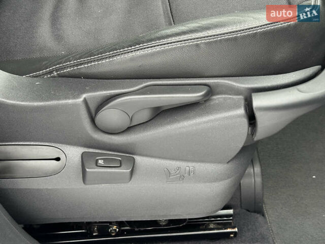 Черный Рено Сценик, объемом двигателя 1.9 л и пробегом 260 тыс. км за 4850 $, фото 27 на Automoto.ua