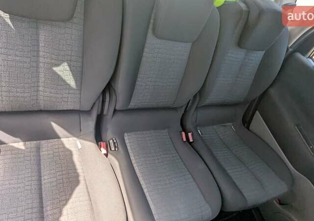 Чорний Рено Сценік, об'ємом двигуна 1.9 л та пробігом 242 тис. км за 6099 $, фото 28 на Automoto.ua