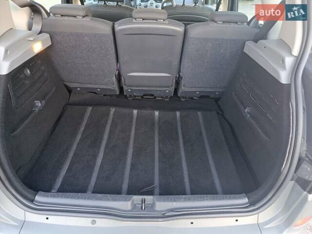 Черный Рено Сценик, объемом двигателя 1.5 л и пробегом 269 тыс. км за 4600 $, фото 5 на Automoto.ua