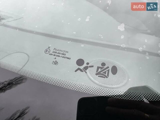 Черный Рено Сценик, объемом двигателя 1.6 л и пробегом 187 тыс. км за 5500 $, фото 3 на Automoto.ua