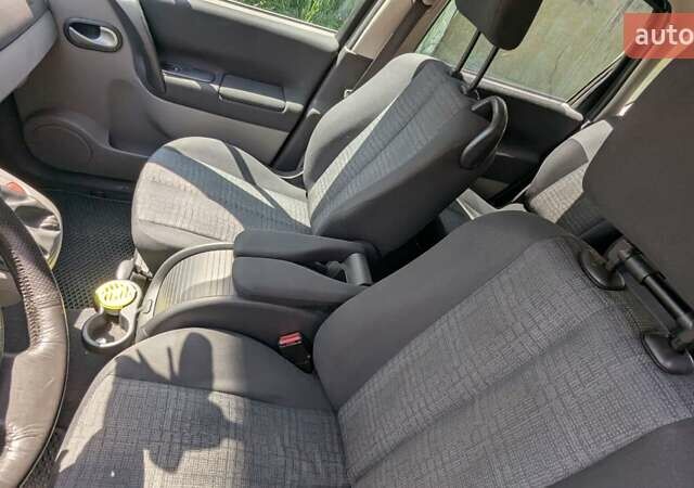 Чорний Рено Сценік, об'ємом двигуна 1.9 л та пробігом 242 тис. км за 6099 $, фото 30 на Automoto.ua